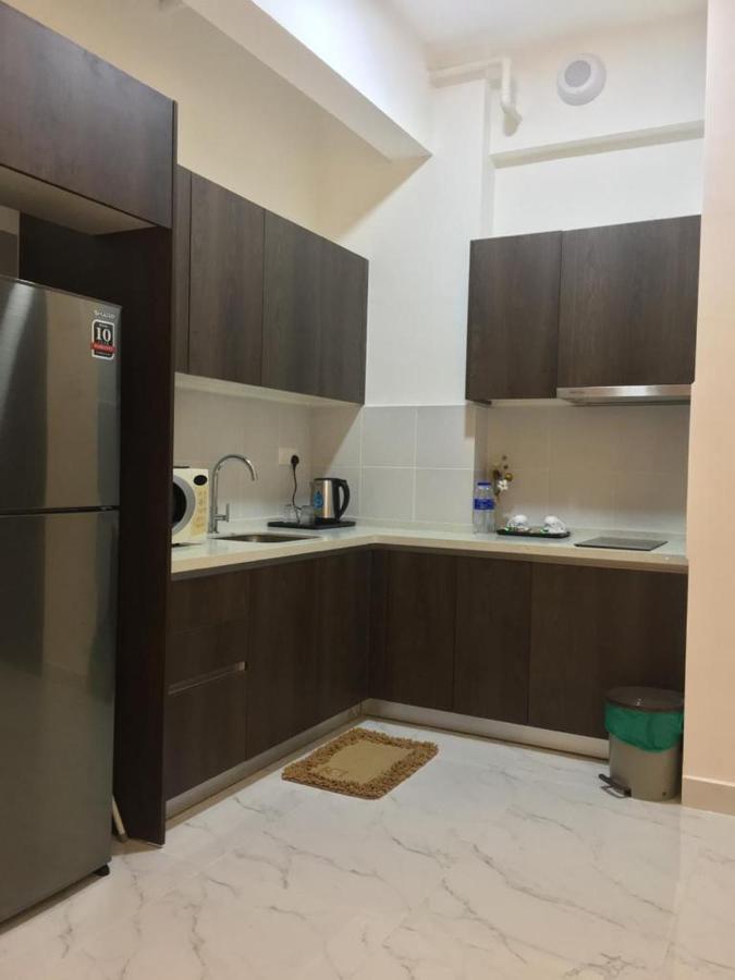 Апартаменты Panglima Troika Residensi Кота-Бару Экстерьер фото