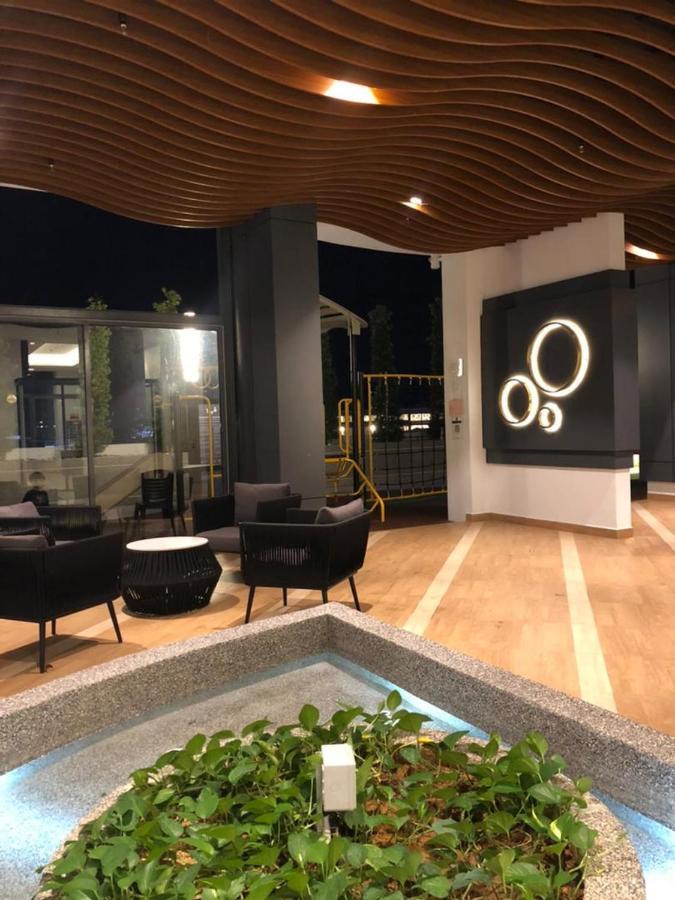 Апартаменты Panglima Troika Residensi Кота-Бару Экстерьер фото