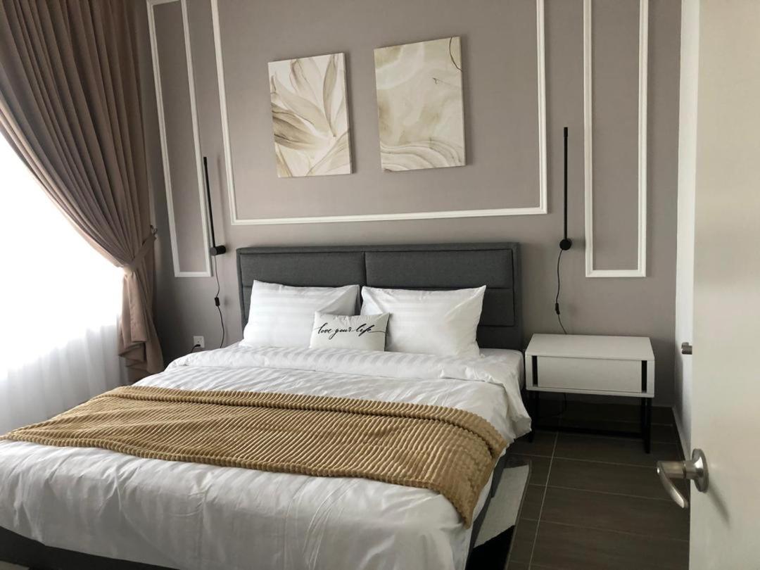 Апартаменты Panglima Troika Residensi Кота-Бару Экстерьер фото