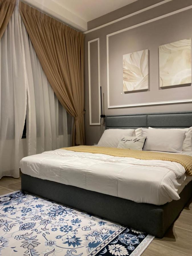 Апартаменты Panglima Troika Residensi Кота-Бару Экстерьер фото